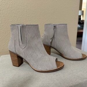 Toms Taupe Quilted Ankle Booties